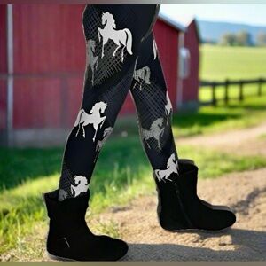 Small NEW Girls Western Horse Leggings Black and White
